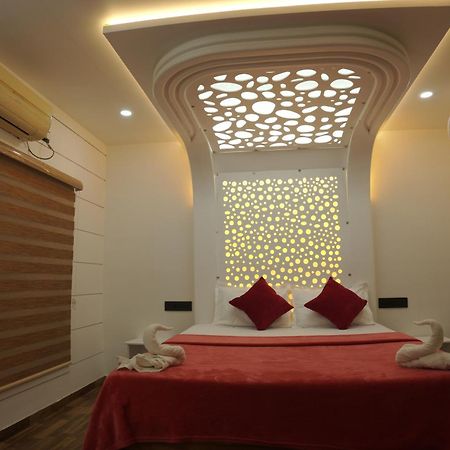 Vaishnav Tours Hotell Alappuzha Eksteriør bilde