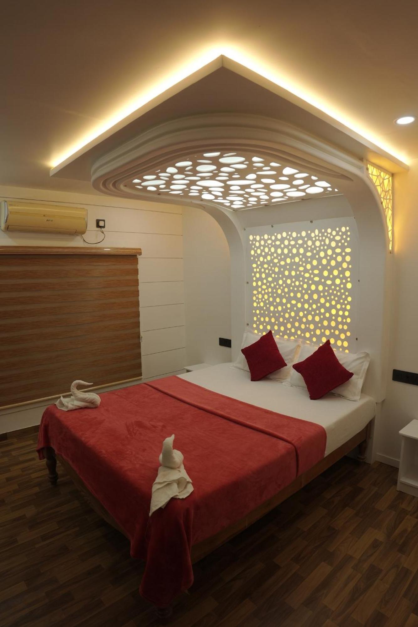Vaishnav Tours Hotell Alappuzha Eksteriør bilde