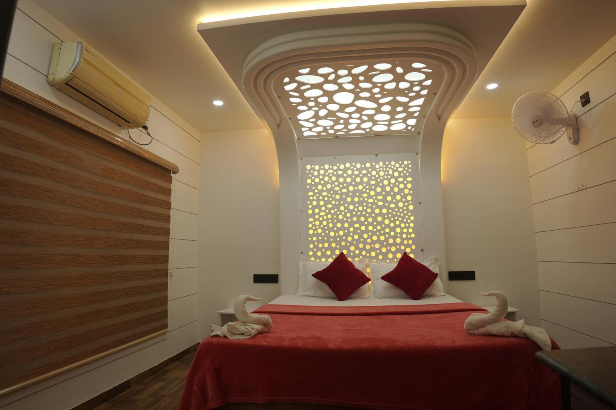 Vaishnav Tours Hotell Alappuzha Eksteriør bilde