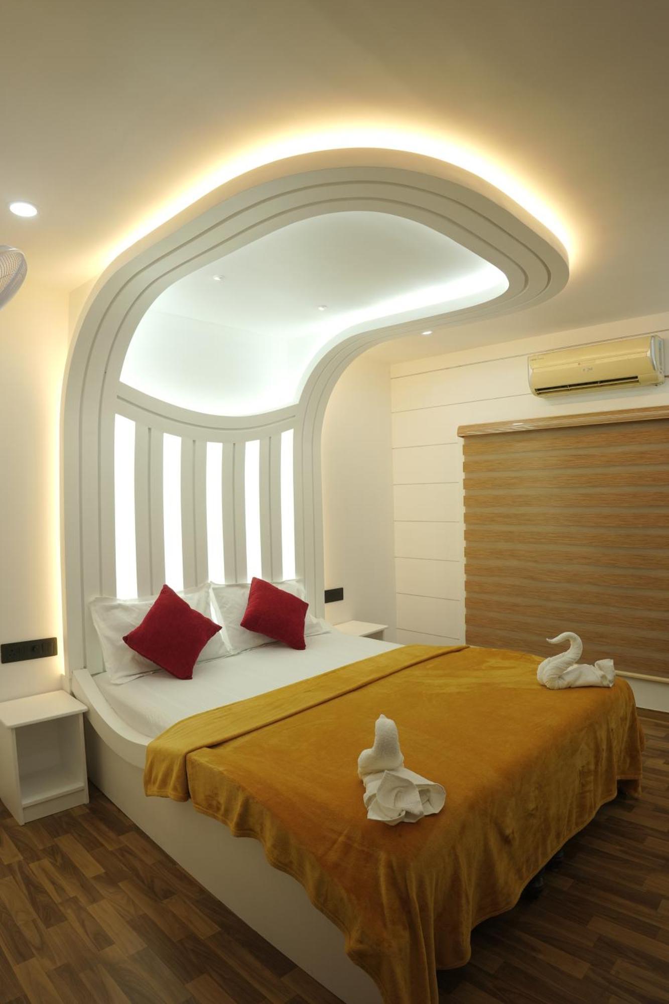 Vaishnav Tours Hotell Alappuzha Eksteriør bilde