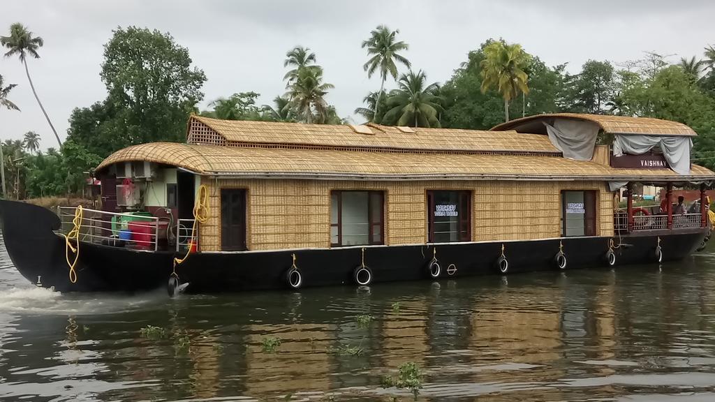 Vaishnav Tours Hotell Alappuzha Eksteriør bilde