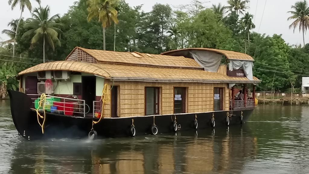 Vaishnav Tours Hotell Alappuzha Eksteriør bilde