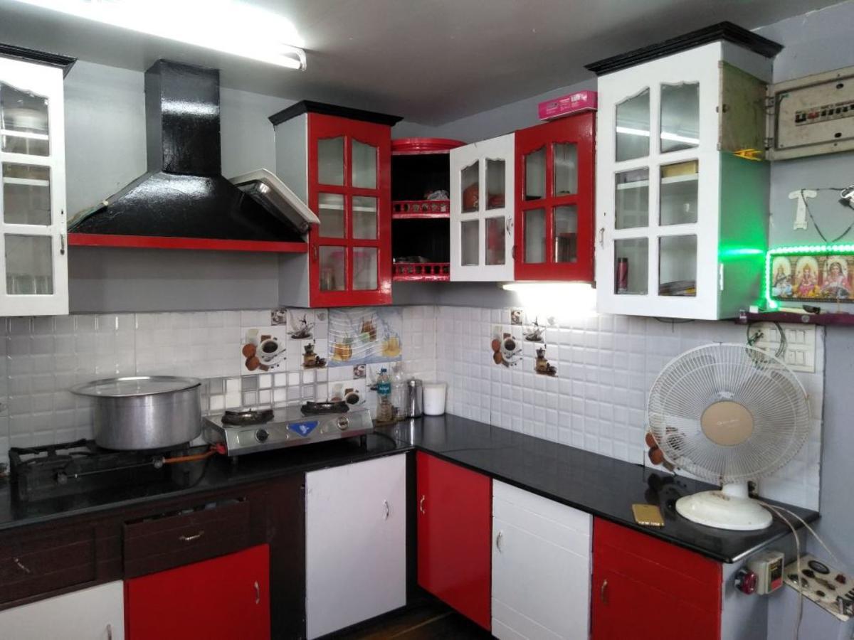 Vaishnav Tours Hotell Alappuzha Eksteriør bilde
